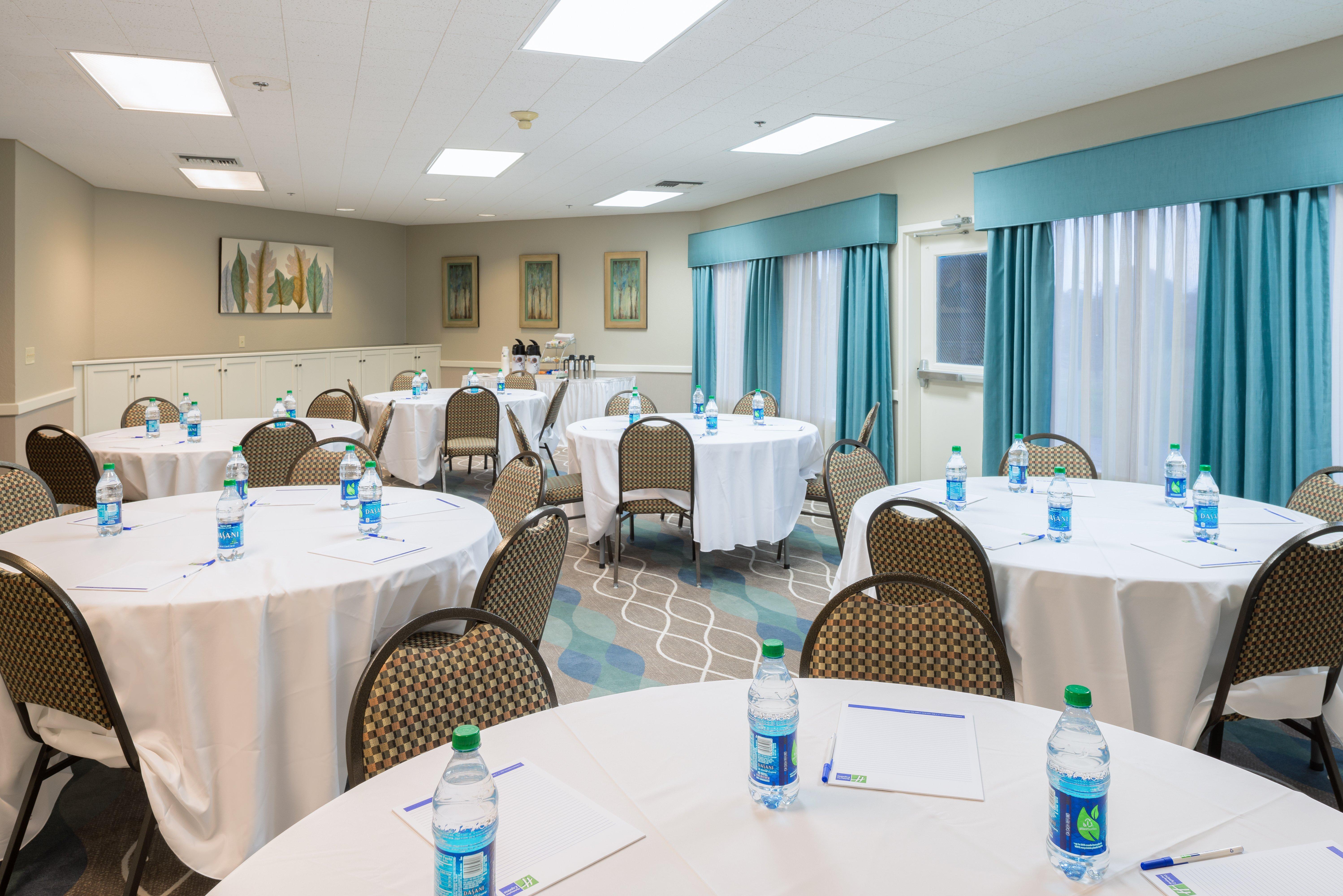 Holiday Inn Express Hotel & Suites Arcata/Eureka-Airport Area By Ihg McKinleyville Eksteriør billede