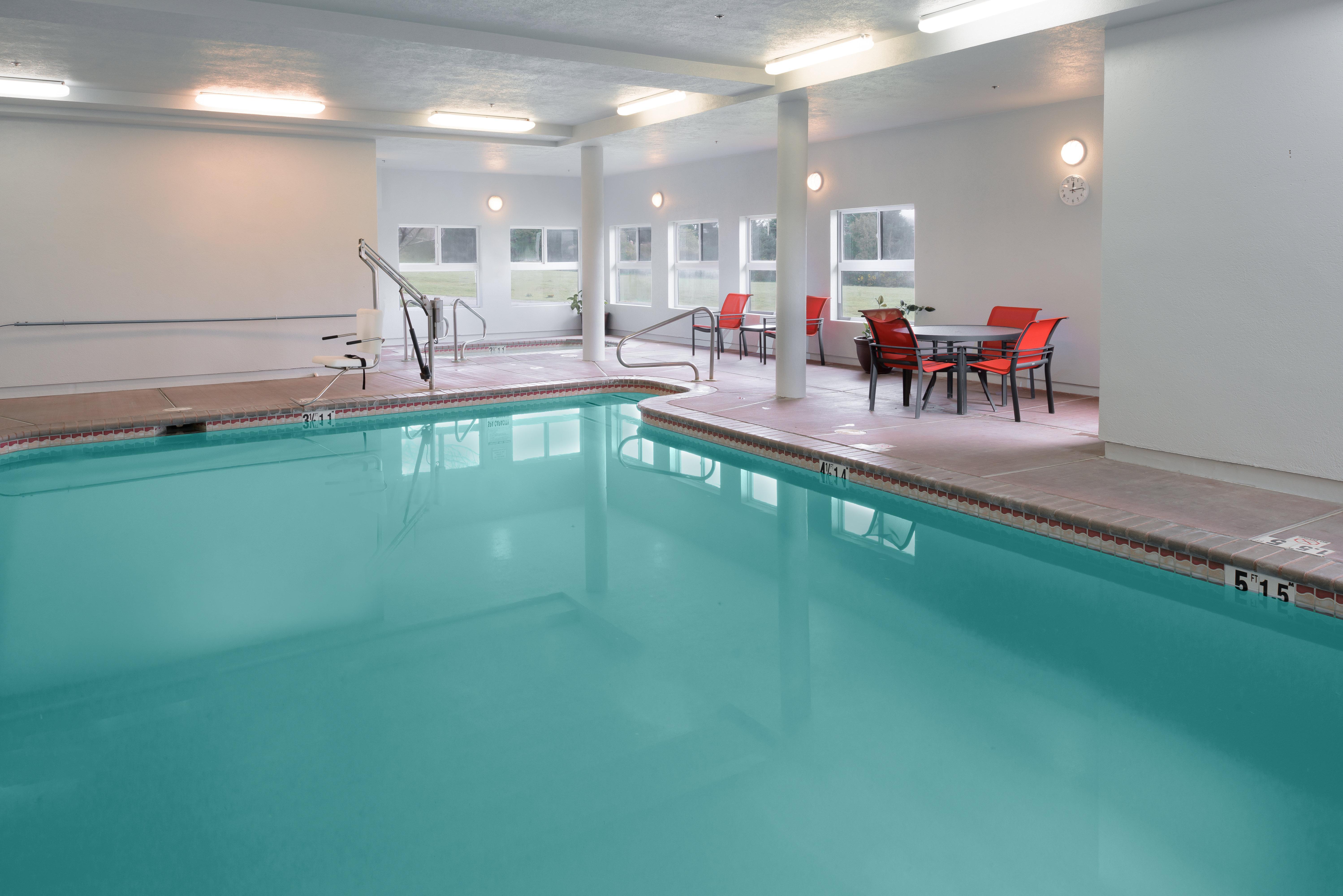Holiday Inn Express Hotel & Suites Arcata/Eureka-Airport Area By Ihg McKinleyville Eksteriør billede